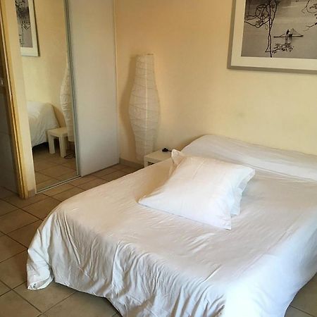Logis Hotel Le Clos Saint Loup Bram Eksteriør bilde